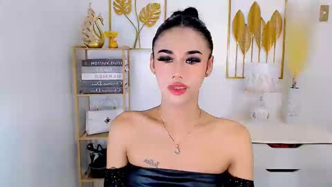 julie online show from 12/10/24, 08:08