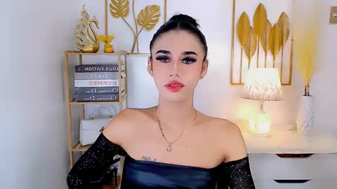 julie online show from 12/11/24, 07:09
