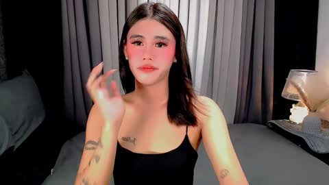 Snapshot of jhulianagrey chatting on 10/13/25, 03:50 julie online show from 10/13/25, 03:50