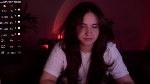jia_lisaa online show from 11/20/25, 02:39