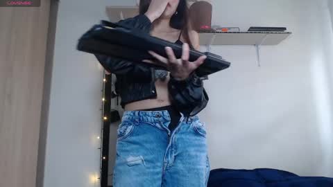 Emma online show from 05/02/26, 07:08