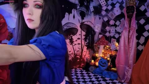 Snapshot of jiglipuf chatting on 11/08/25, 03:07 online show from 11/08/25, 03:07