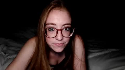 Snapshot of jilliangiselle chatting on 08/06/26, 04:14 jilliangiselle online show from 08/06/26, 04:14