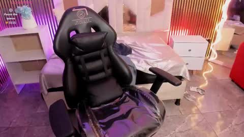 Hi Im Jim online show from 10/19/25, 03:23