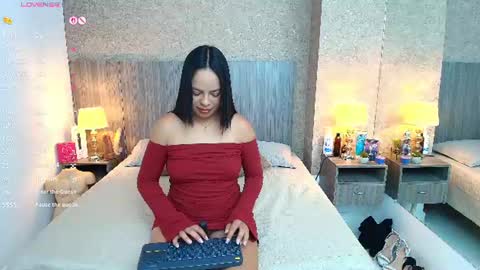 Jimena Salazar online show from 06/22/26, 07:11