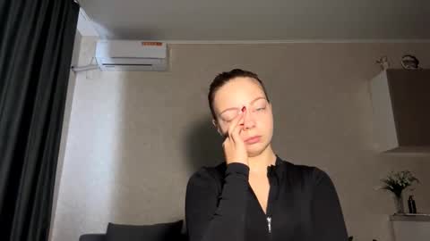 Steff online show from 10/28/25, 07:12