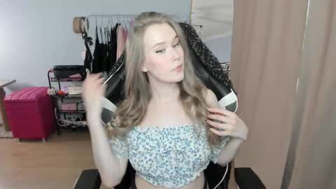 Amy  next stream on Wednesday Thursday Friday Saturday and Sunday at 16 pm GMT3 online show from 10/08/25, 02:04