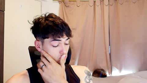 Snapshot of jimmy_classic chatting on 11/28/25, 04:09 jimmy_classic online show from 11/28/25, 04:09