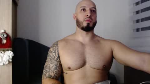 Snapshot of jimmy_king1 chatting on 01/04/25, 12:48 JIMMY online show from 01/04/25, 12:48