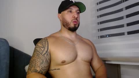 Snapshot of jimmy_king1 chatting on 01/21/25, 01:39 JIMMY online show from 01/21/25, 01:39