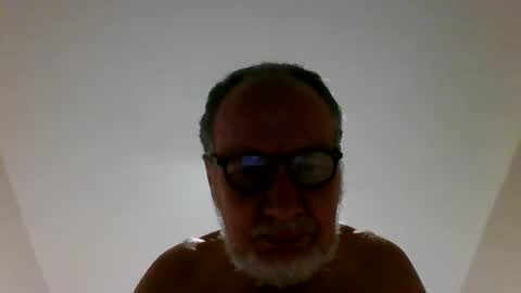 Snapshot of jimmybenido chatting on 12/25/24, 05:26 Jim Redgewell online show from 12/25/24, 05:26