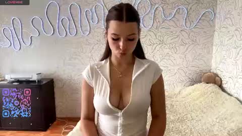 Kate online show from 07/28/26, 10:54