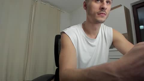 Snapshot of jimmys_style chatting on 09/26/25, 07:07 AlphaJimmy online show from 09/26/25, 07:07