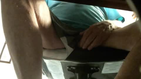 Snapshot of jimsundies chatting on 10/15/25, 03:17 jimwellhung online show from 10/15/25, 03:17