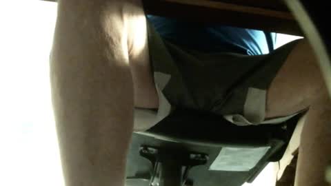 Snapshot of jimsundies chatting on 11/27/25, 04:03 jimwellhung online show from 11/27/25, 04:03