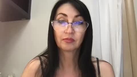 Snapshot of jinaluv chatting on 06/05/26, 02:45 jinaluv online show from 06/05/26, 02:45