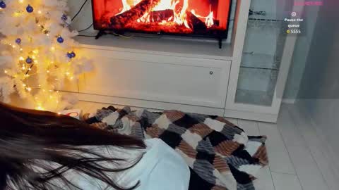 Snapshot of jinny_garland chatting on 12/14/25, 06:12 Jinny online show from 12/14/25, 06:12