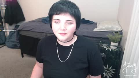 Snapshot of jinxyfawn chatting on 05/26/26, 03:35 jinxyfawn online show from 05/26/26, 03:35