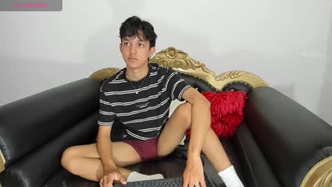 Snapshot of jisus_catt chatting on 01/15/26, 01:32 Jisusth online show from 01/15/26, 01:32