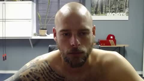 Snapshot of jjameson41 chatting on 01/01/25, 06:37 JamesJan van Rebel online show from 01/01/25, 06:37