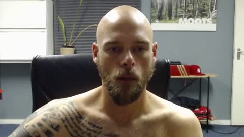 Snapshot of jjameson41 chatting on 01/25/25, 02:37 JamesJan van Rebel online show from 01/25/25, 02:37