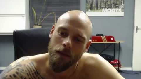 Snapshot of jjameson41 chatting on 01/27/25, 06:20 JamesJan van Rebel online show from 01/27/25, 06:20