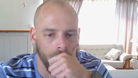 Snapshot of jjameson41 chatting on 02/08/25, 11:12 JamesJan van Rebel online show from 02/08/25, 11:12