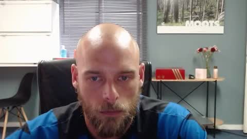 Snapshot of jjameson41 chatting on 02/16/25, 08:43 JamesJan van Rebel online show from 02/16/25, 08:43