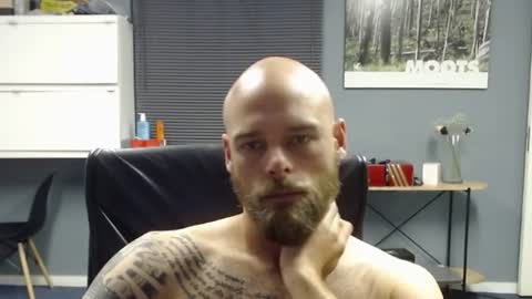 Snapshot of jjameson41 chatting on 02/24/25, 04:49 JamesJan van Rebel online show from 02/24/25, 04:49