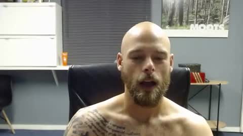 Snapshot of jjameson41 chatting on 02/28/25, 03:04 JamesJan van Rebel online show from 02/28/25, 03:04