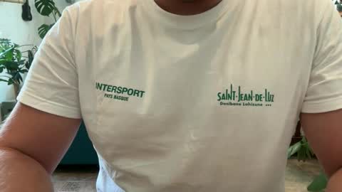 Snapshot of jjbb6644 chatting on 10/29/25, 11:45 jjbb6644 online show from 10/29/25, 11:45