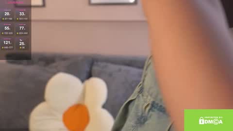 Jenny online show from 09/27/25, 08:08