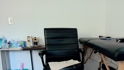 Nicole  Allen online show from 07/04/26, 11:55