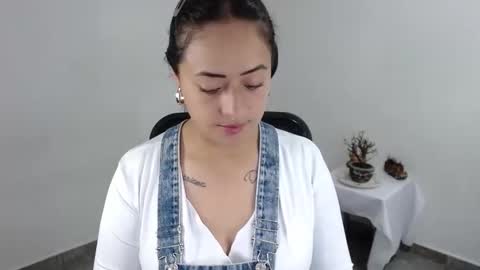 Julieta online show from 04/28/26, 12:09