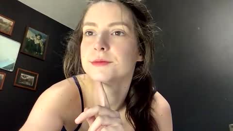 jlynn1997 online show from 04/15/26, 02:35