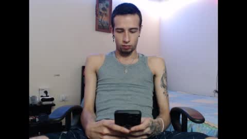 Snapshot of jm_wayn99 chatting on 12/01/25, 01:54 jm_wayn99 online show from 12/01/25, 01:54