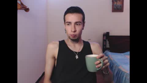 Snapshot of jm_wayn99 chatting on 12/02/25, 05:02 jm_wayn99 online show from 12/02/25, 05:02