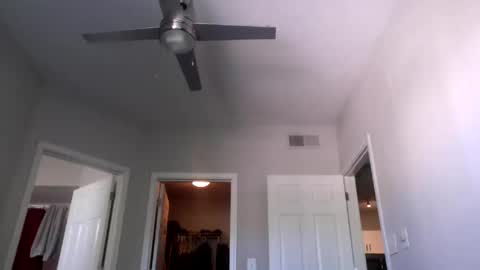 Snapshot of jmeaty5 chatting on 10/15/25, 06:19 jmeaty5 online show from 10/15/25, 06:19