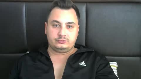 Snapshot of jnsnw chatting on 10/13/25, 09:31 jnsnw online show from 10/13/25, 09:31