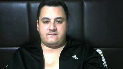 Snapshot of jnsnw chatting on 10/26/25, 02:17 jnsnw online show from 10/26/25, 02:17