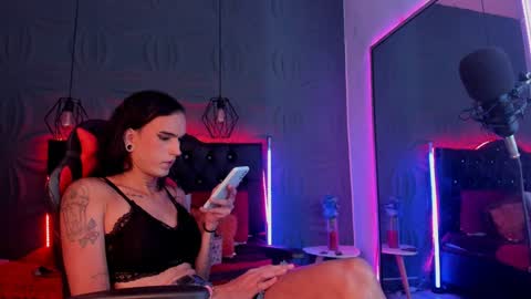 Snapshot of joaisaza chatting on 01/19/25, 10:28 Joa Isaza     online show from 01/19/25, 10:28