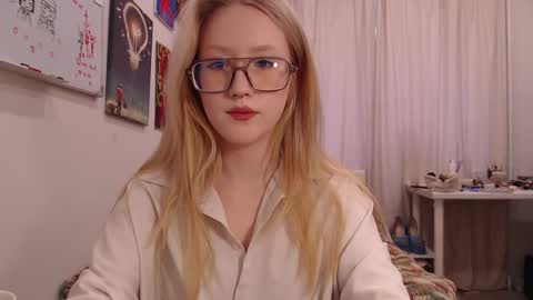 joan_kiss online show from 10/01/25, 12:55