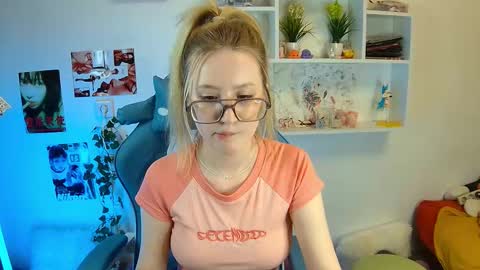 Snapshot of joan_kiss chatting on 01/05/26, 05:27 joan_kiss online show from 01/05/26, 05:27