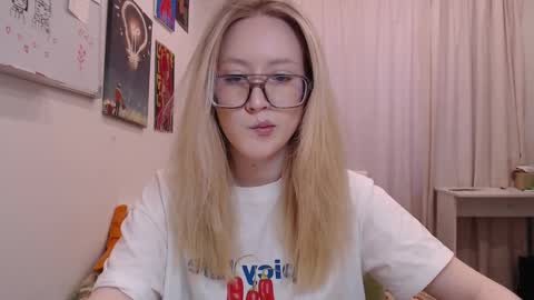 Snapshot of joan_kiss chatting on 02/27/26, 01:22 joan_kiss online show from 02/27/26, 01:22