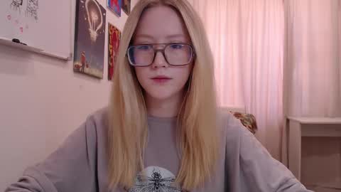 Snapshot of joan_kiss chatting on 03/26/26, 02:00 joan_kiss online show from 03/26/26, 02:00