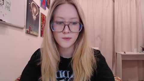 Snapshot of joan_kiss chatting on 03/30/26, 05:58 joan_kiss online show from 03/30/26, 05:58