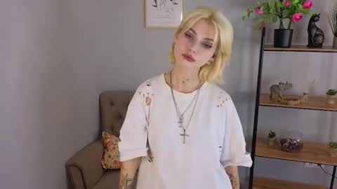 Sofia online show from 10/30/25, 09:44