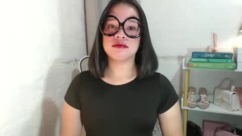 Joana online show from 12/17/24, 07:15