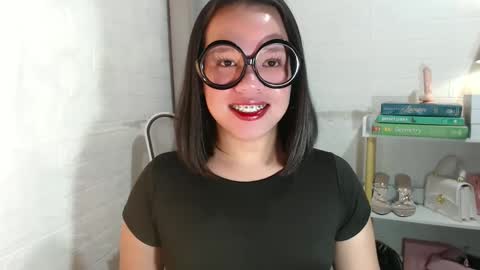Joana online show from 12/17/24, 10:22