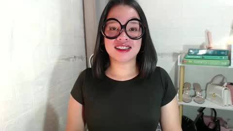 Joana online show from 12/19/24, 12:24